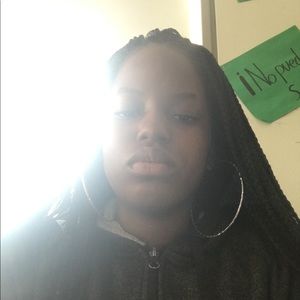 Meet your Posher, Hope